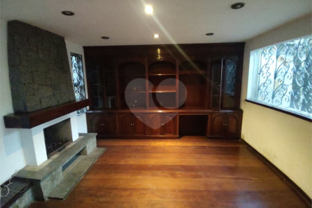 Sobrado à venda com 5 quartos, sendo 3 suítes, em Cidade Monções, São Paulo, SP