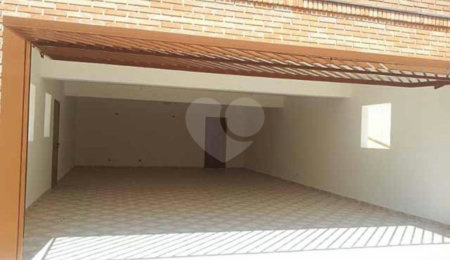 Sobrado à venda com 4 quartos, sendo 2 suítes, em Jardim Floresta, São Paulo, SP