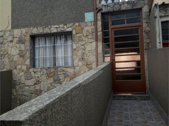 Sobrado à venda com 3 quartos em Jardim Peri, São Paulo, SP