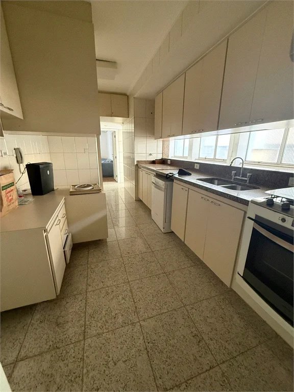 Triplex à venda ou para alugar com 3 suítes em Vila Suzana, São Paulo, SP