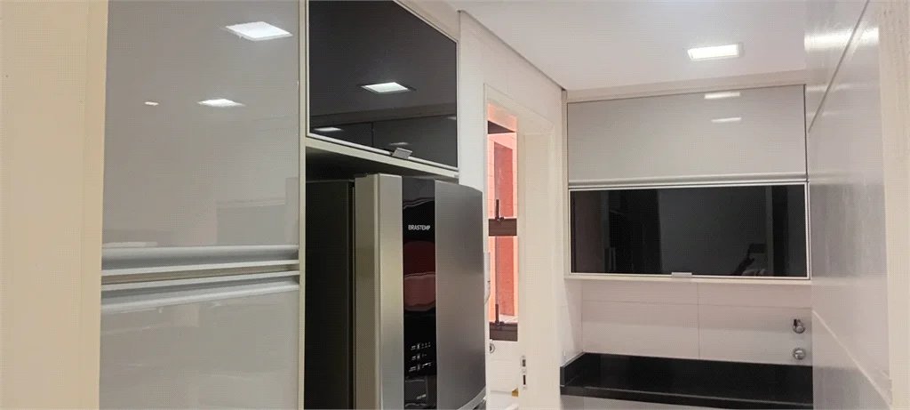 Apartamento à venda com 3 quartos, sendo 1 suíte,  em Vila Andrade, São Paulo, SP