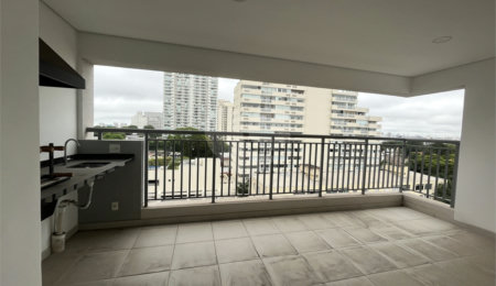 Apartamento à venda com 3 quartos, sendo 1 suíte,  em Santo Amaro, São Paulo, SP