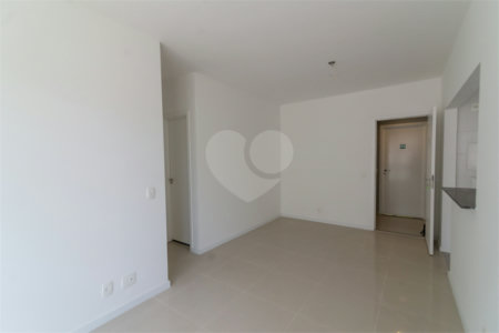 Apartamento à venda com 3 quartos, sendo 1 suíte,  em Vila Isabel, Rio de Janeiro, RJ