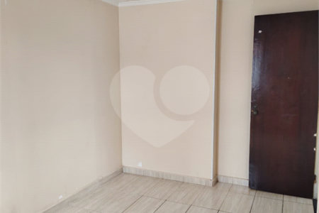 Apartamento à venda com 4 quartos, sendo 1 suíte,  em Vila Ré, São Paulo, SP