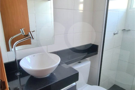 Apartamento à venda com 2 quartos em Jardim Karolyne, Votorantim, SP