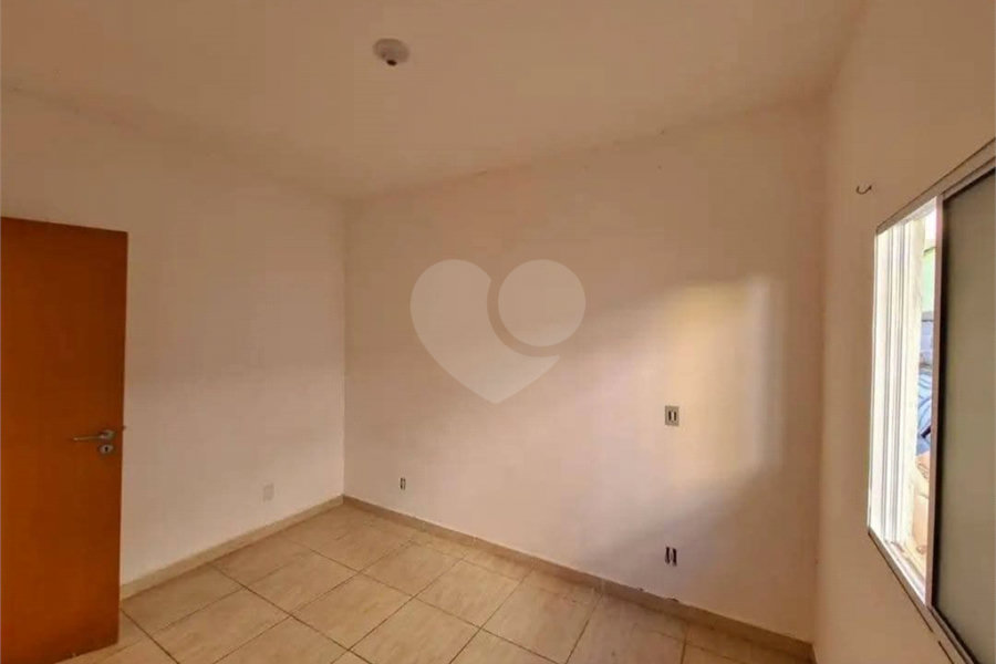 Casa à venda com 2 quartos no condomínio Villagio dos Pinhais, Pinhalzinho - SP