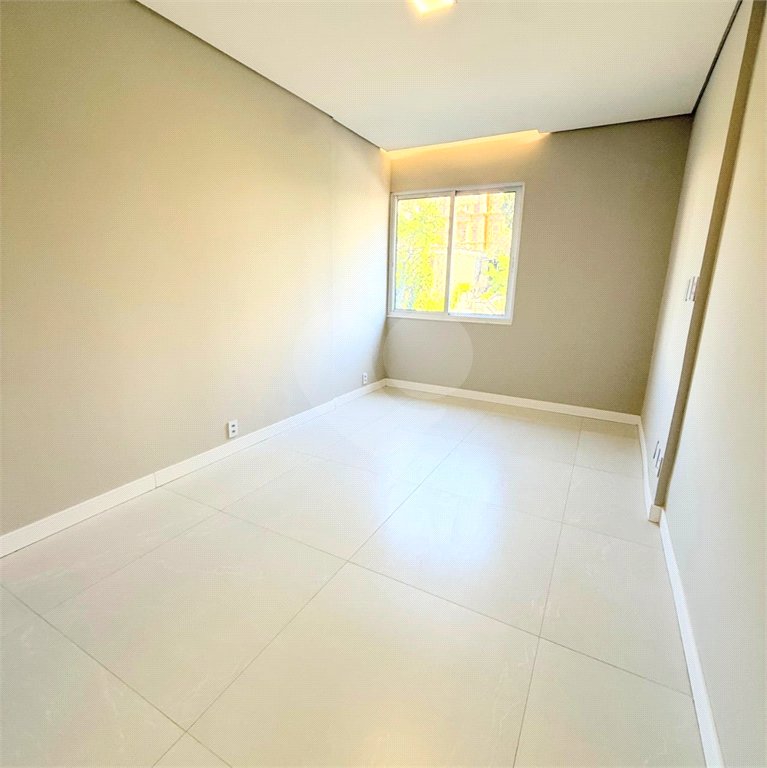 Apartamento à venda com 3 quartos, sendo 1 suíte, em Laranjeiras, Rio de Janeiro, RJ