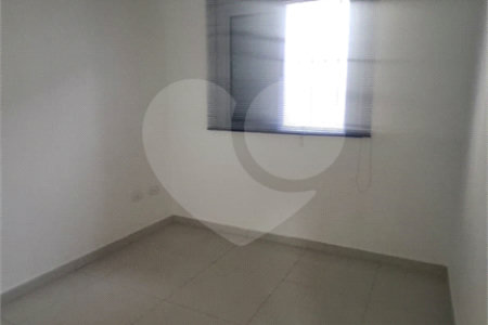 Casa em condomínio à venda com 2 quartos em Parque Vitória, São Paulo, SP