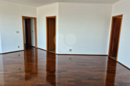 Apartamento à venda ou para alugar com 3 quartos, sendo 1 suíte, no Centro, Araraquara, SP