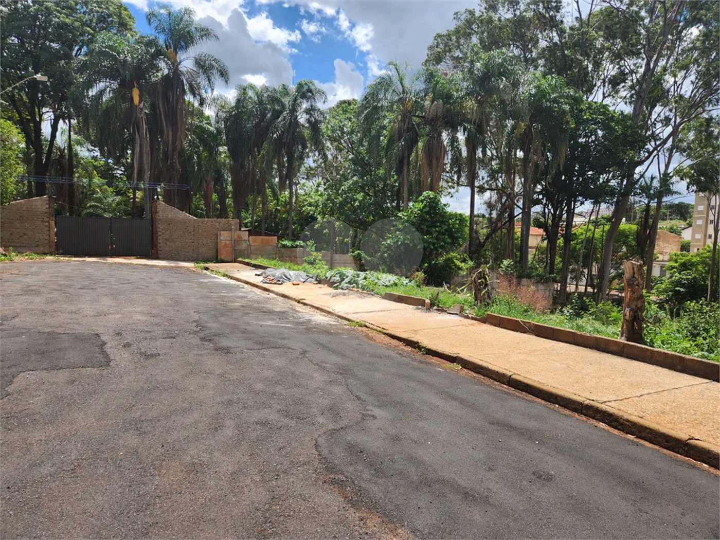 Terreno à venda em Jardim do Carmo, Araraquara, SP