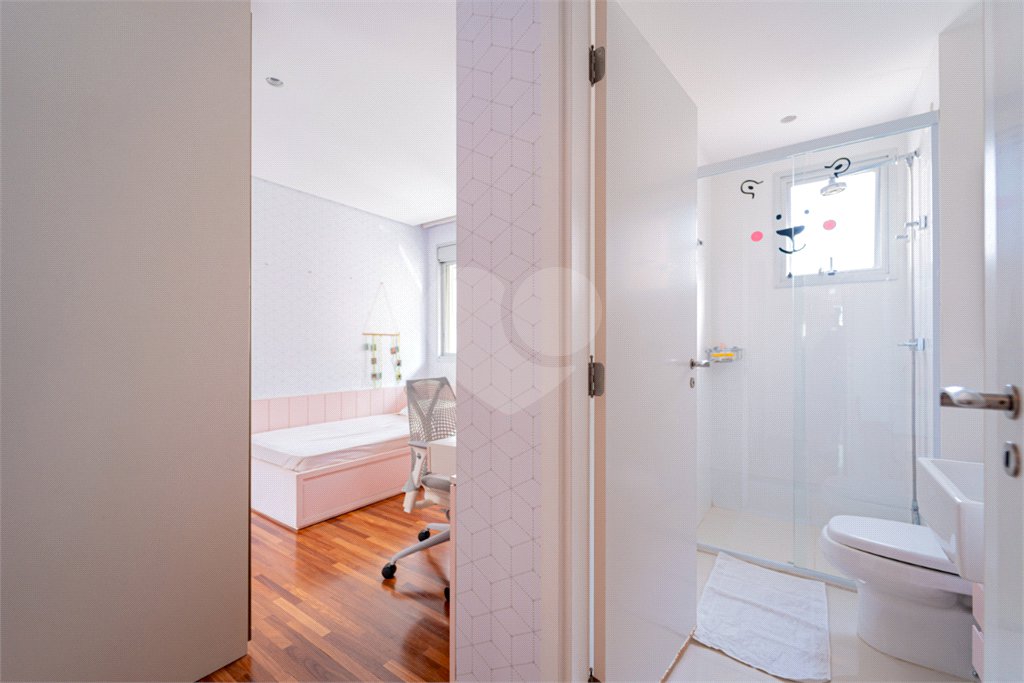 Apartamento à venda com 3 suítes em Campo Belo, São Paulo, SP