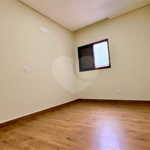 Casa à venda com 3 quartos, sendo 1 suíte, no condomínio Residencial Villagio Wanel, Sorocaba - SP