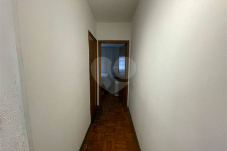 Sobrado à venda com 3 quartos em Quinta da Paineira, São Paulo, SP