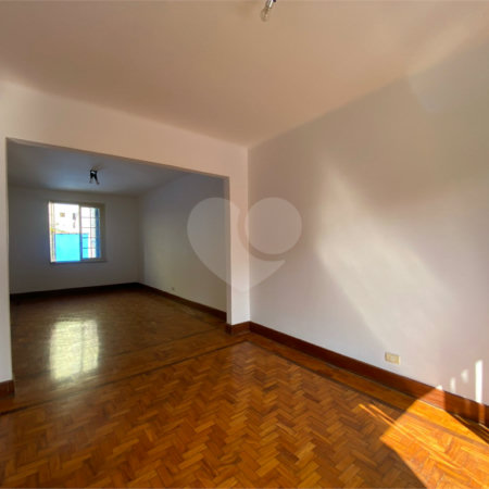Casa à venda com 2 quartos, sendo 1 suíte, em Aclimação, São Paulo, SP