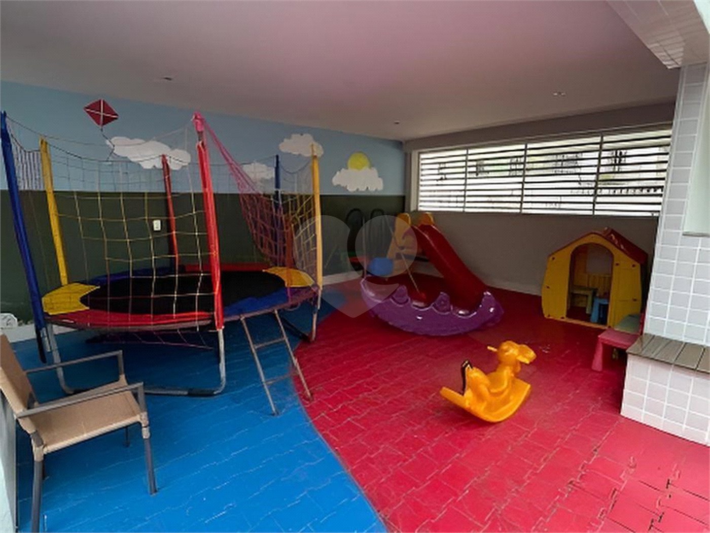 Apartamento à venda com 3 quartos, sendo 1 suíte, em São Bento, Cabo Frio, RJ