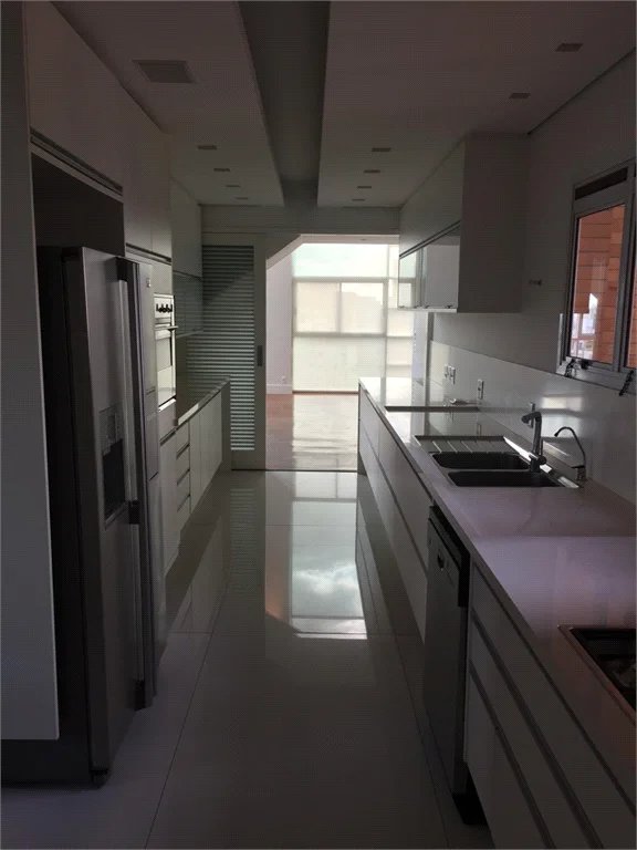 Apartamento à venda ou para alugar com 4 suítes em Jardim Morumbi, São Paulo, SP