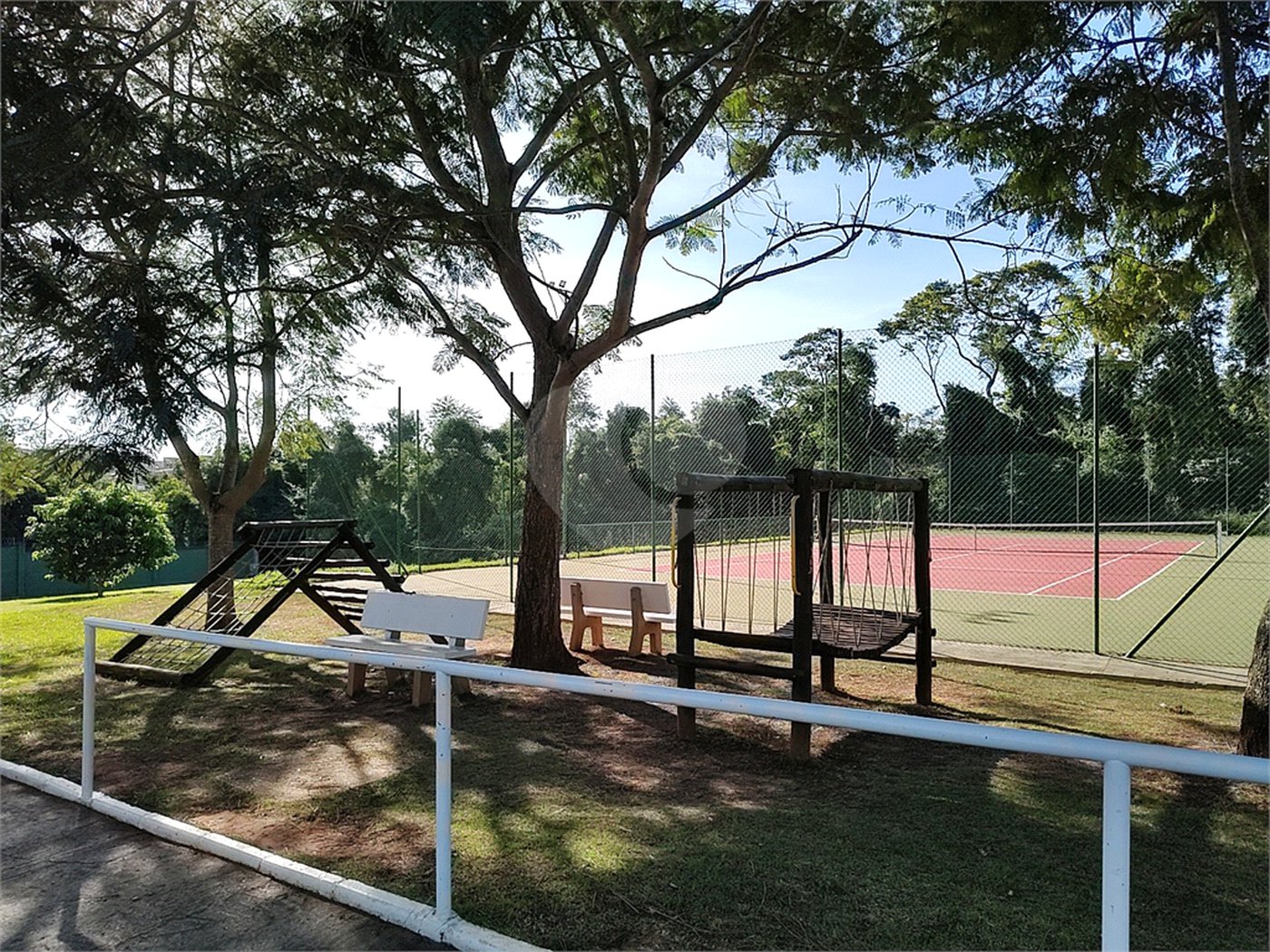 Terreno à venda no condomínio Campos do Conde I e II, Sorocaba - SP
