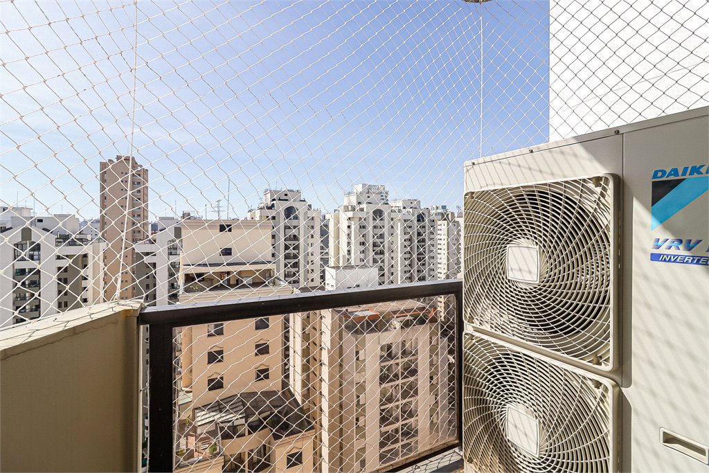 Apartamento à venda com 3 suítes em Cidade Monções, São Paulo, SP