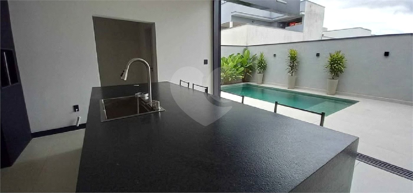 Casa à venda com 4 quartos, sendo 3 suítes, no condomínio Ibiti Reserva, Sorocaba - SP