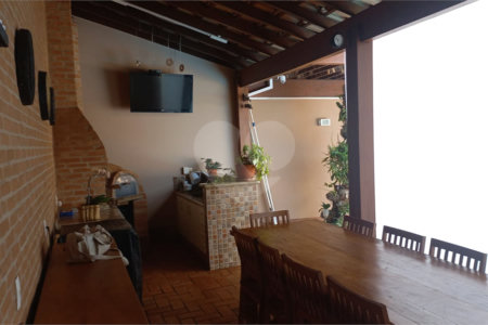 Casa à venda com 4 quartos, sendo 2 suítes, em Jardim Adalgisa, Araraquara, SP
