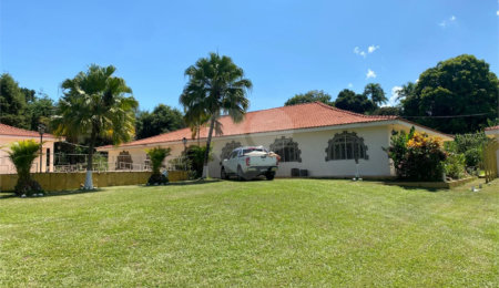 Casa à venda com 4 quartos, sendo 2 suítes,  em Dois Córregos, Piracicaba, SP