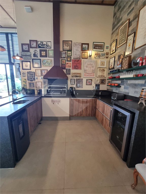 Casa à venda com 3 suítes no condomínio Campo de Toscana, Vinhedo - SP