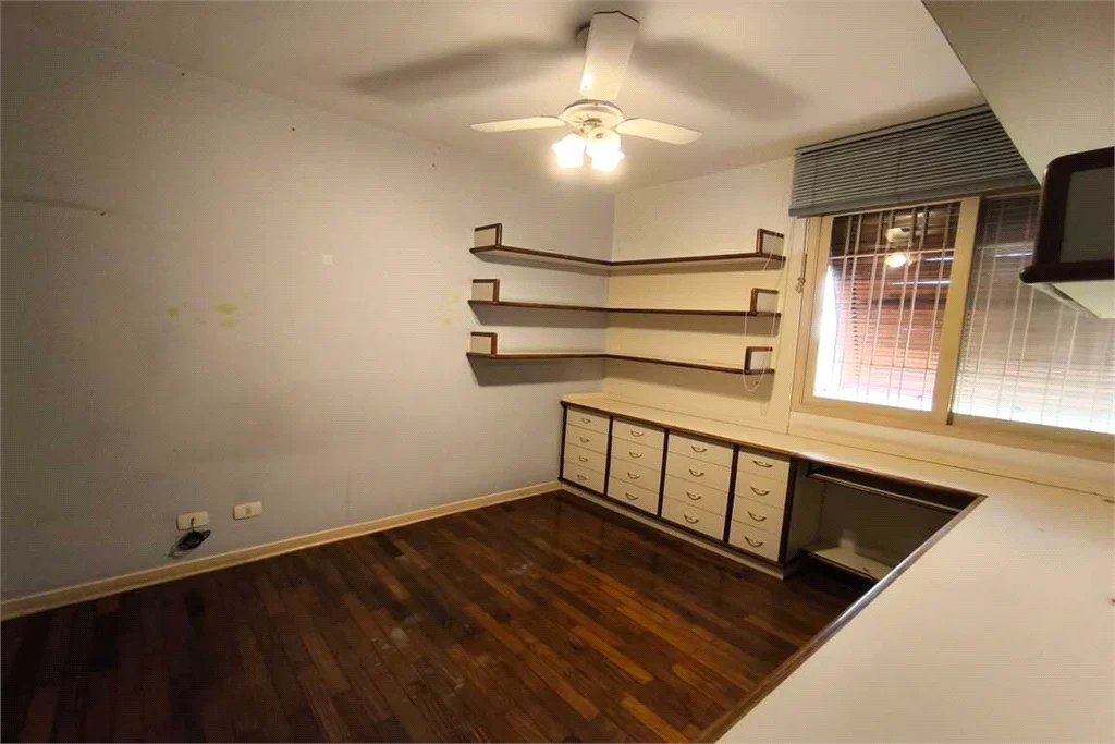 Casa à venda com 5 quartos, sendo 3 suítes, em Brooklin Paulista, São Paulo, SP