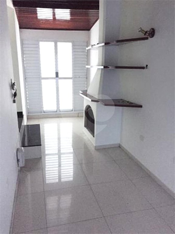 Sobrado à venda com 3 quartos, sendo 1 suíte, em Vila Galvão, Guarulhos, SP