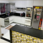 Casa à venda com 3 quartos, sendo 2 suítes, no condomínio Ibarra, São Paulo - SP
