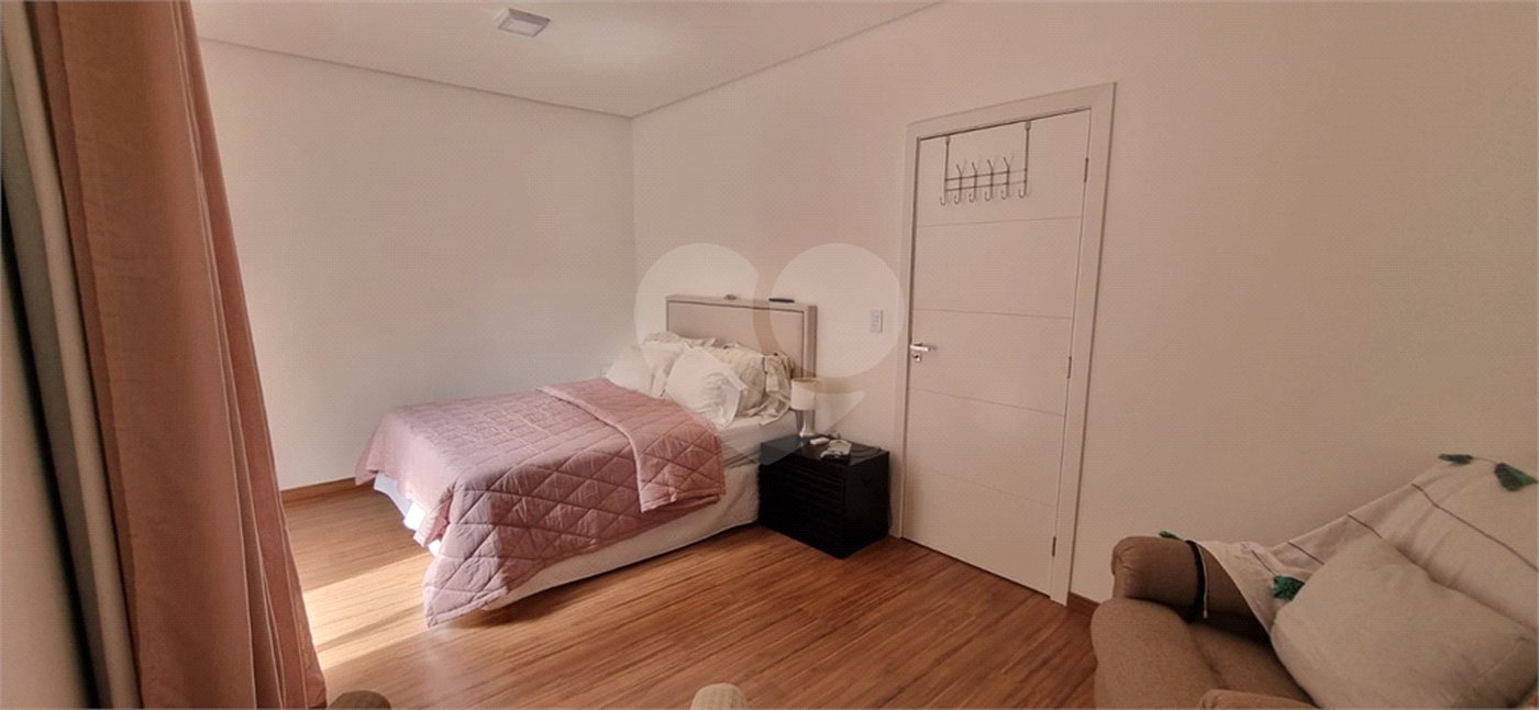 Sobrado à venda com 3 quartos, sendo 2 suítes, em Santana, São Paulo, SP