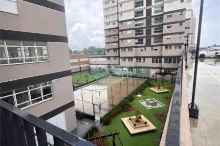 Apartamento à venda com 2 quartos, sendo 1 suíte,  em Loteamento Mogilar, Mogi das Cruzes, SP