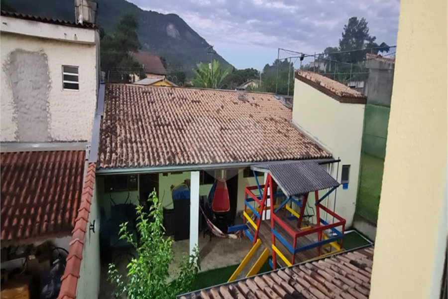 Chácara à venda com 6 quartos, sendo 2 suítes, em Serra da Cantareira, Mairiporã, SP