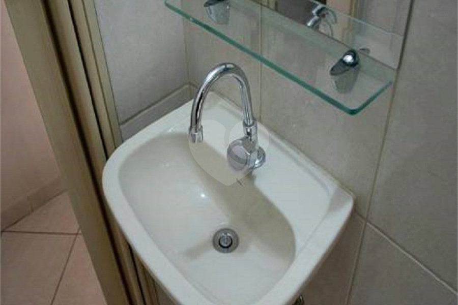 Sobrado à venda com 2 quartos em Vila Paulicéia, São Paulo, SP