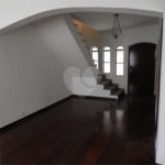 Casa à venda com 5 quartos, sendo 3 suítes, em Vila São Francisco, São Paulo, SP