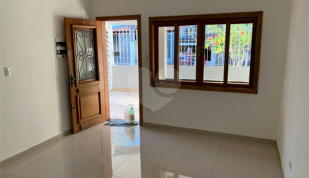 Sobrado à venda com 2 quartos em Tremembé, São Paulo, SP