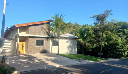 Casa à venda com 4 suítes em Marambaia, Vinhedo, SP