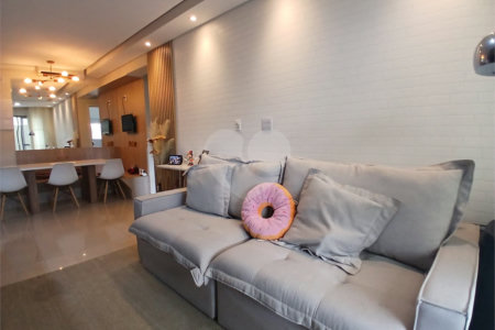 Apartamento à venda com 2 quartos, sendo 1 suíte,  em Bairro do Cambará, São Roque, SP