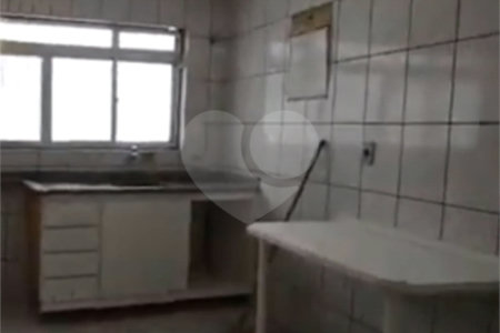 Sobrado à venda com 3 quartos em Vila Lageado, São Paulo, SP