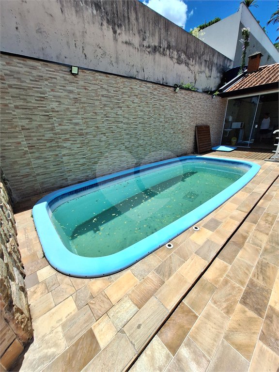 Casa à venda com 3 suítes no condomínio Bosque de Grevilea, Vinhedo - SP