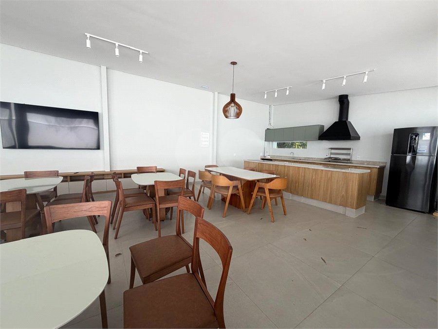 Casa à venda com 4 quartos, sendo 1 suíte, no condomínio Taquaral, São Paulo - SP