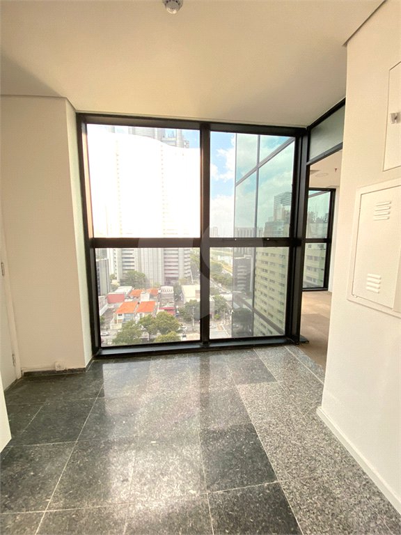 Conjunto Comercial 509,6 m² para locação no Condomínio Nações Unidas - São Paulo