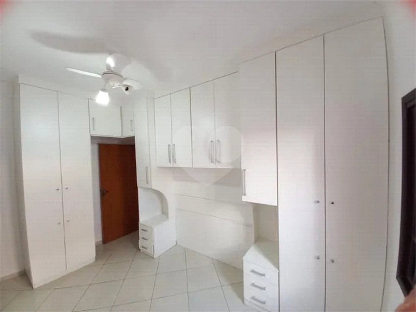Casa à venda com 3 quartos, sendo 1 suíte,  em Residencial Bosque dos Ipês, São José dos Campos, SP