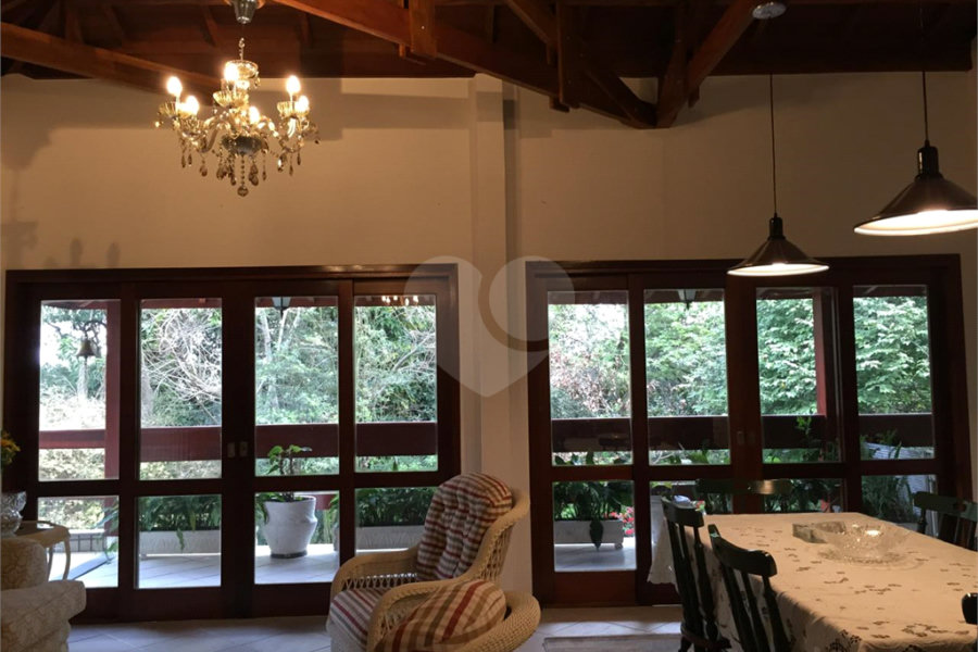Chácara à venda com 4 quartos, sendo 2 suítes, em Tremembé, São Paulo, SP