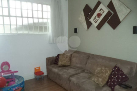 Sobrado à venda com 3 quartos, sendo 1 suíte, em Santana, São Paulo, SP