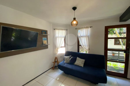 Casa à venda com 2 quartos, sendo 1 suíte, em Geribá, Armação dos Búzios, RJ