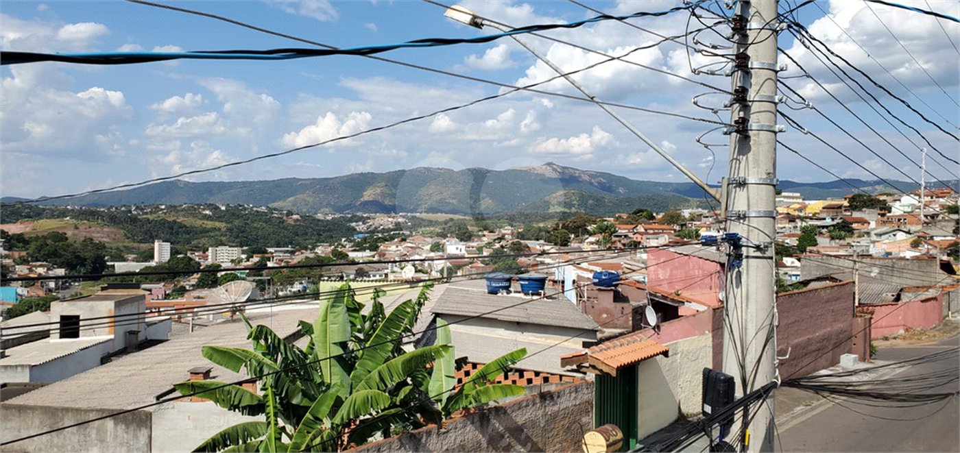 Casa à venda com 2 quartos, sendo 1 suíte,  em Jardim Imperial, Atibaia, SP