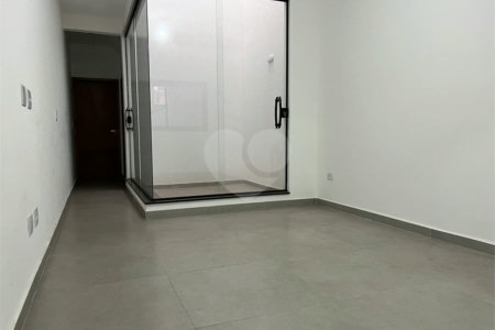 Sobrado à venda com 3 quartos, sendo 1 suíte, em Vila Mazzei, São Paulo, SP