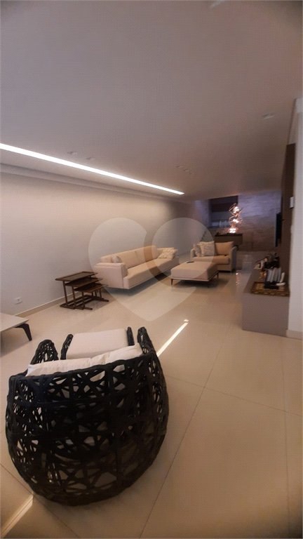 Casa à venda com 3 quartos, sendo 2 suítes,  em Vila Galvão, Guarulhos, SP