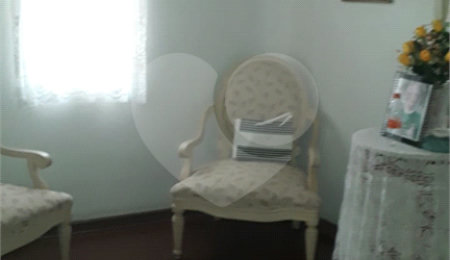 Sobrado à venda com 4 quartos, sendo 3 suítes,  em Santana, São Paulo, SP