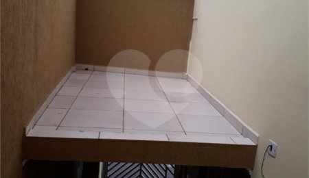 Sobrado à venda com 3 quartos em Tremembé, São Paulo, SP
